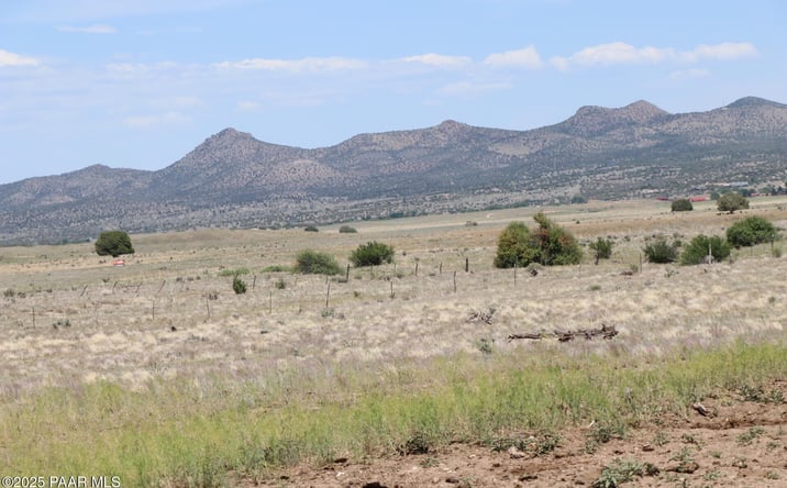 Pictures of Land property located at 25 N Doric Way, Prescott, AZ 86305 for sales - image #1