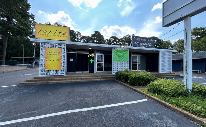 Pictures of Office, Retail property located at 5436 Interstate 55 North Frontage Rd, Jackson, MS 39211 for sales - image #1