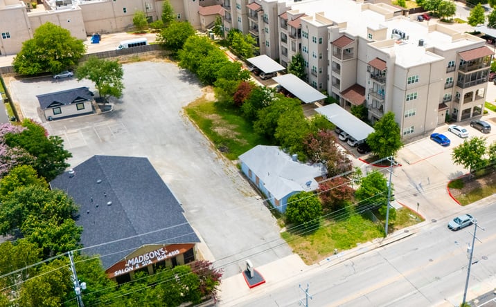 Pictures of Land, Office, Retail property located at 210 W Sunset Rd, San Antonio, TX 78209 for sales - image #1