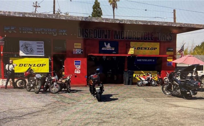 Pictures of Retail property located at 26023 Western Ave, Lomita, CA 90717 for sales - image #1