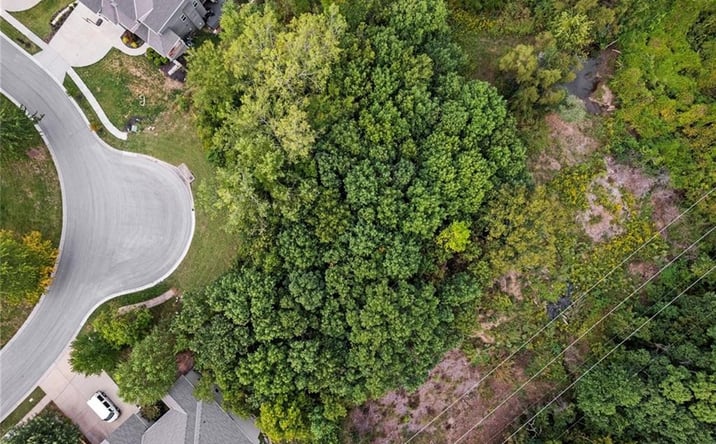 Pictures of Land, Multifamily property located at 5703 Cottonwood Street, Shawnee, KS 66216 for sales - image #1