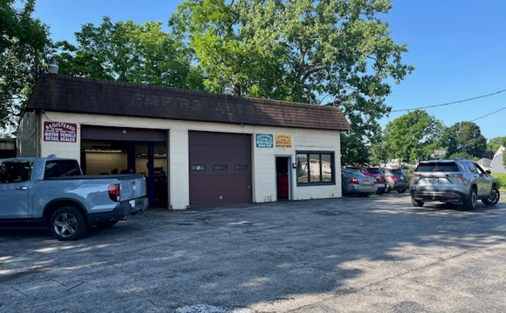 Pictures of Retail property located at 5383 Broadway, Lancaster, NY 14086 for sales - image #1