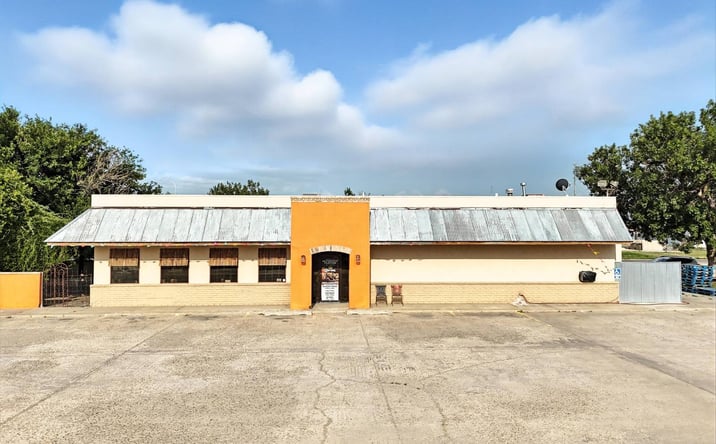 Pictures of Office property located at 205 SW 2nd St., Guymon, OK 73942 for sales - image #1