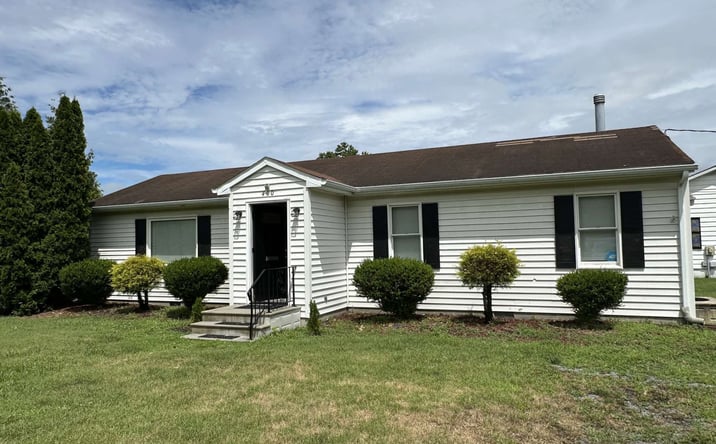 Pictures of Industrial, Office property located at 3 Delaware Ave, Delmar, DE 19940 for sales - image #1
