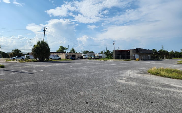 Pictures of Retail property located at 211 W 15th Street, Panama City, FL 32401 for sales - image #1