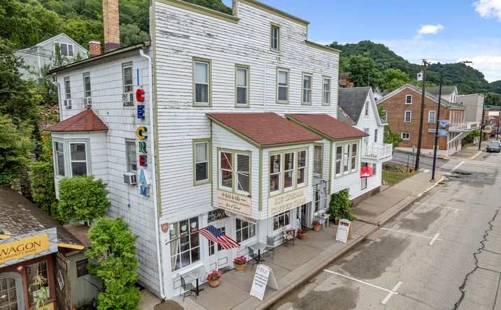 Pictures of Multifamily, Retail property located at 305 N Main St, Alma, WI 54610 for sales - image #1