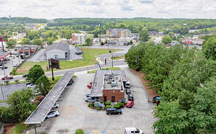 Pictures of Retail property located at 118 Steven B Tanger Blvd, Commerce, GA 30529 for sales - image #1