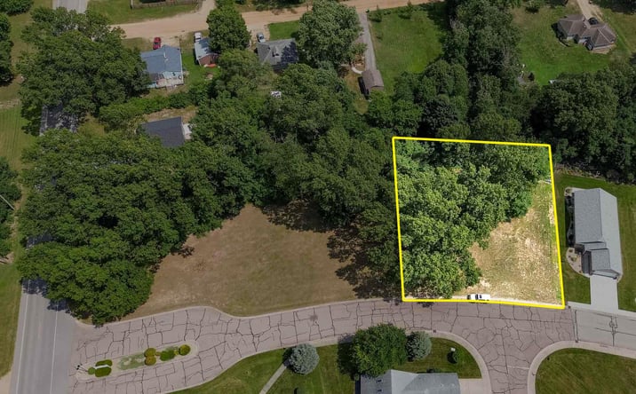 Pictures of Land, Multifamily property located at 2711 Sugarberry Ln, Niles, MI 49120 for sales - image #1