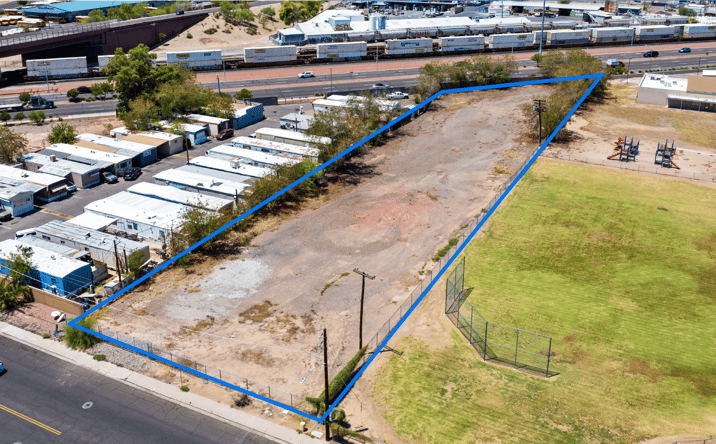 Pictures of Land property located at 5556 W Grand Ave, Glendale, AZ 85301 for sales - image #1
