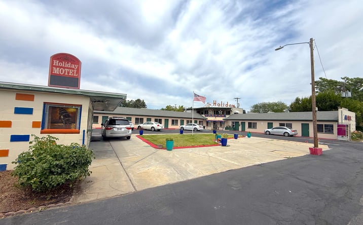 Pictures of Hospitality property located at 5416 W Fairview Ave, Boise, ID 83706 for sales - image #1