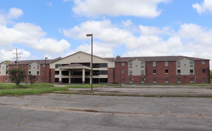 Pictures of Multifamily property located at 2524 E Alexander St, Greenville, MS 38703 for sales - image #1