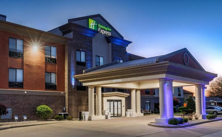 Pictures of Hospitality property located at 110 Clubhouse Dr, Shelbyville, KY 40065 for sales - image #1