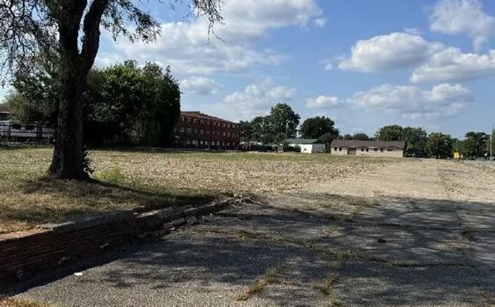 Pictures of Retail, Multifamily, Office, Mixed Use, Land property located at 2001 Crums Ln, Louisville, KY 40216 for sales - image #1