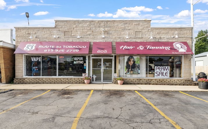 Pictures of Business for Sale, Retail property located at 605 W Baltimore Street, Wilmington, IL 60481 for sales - image #1