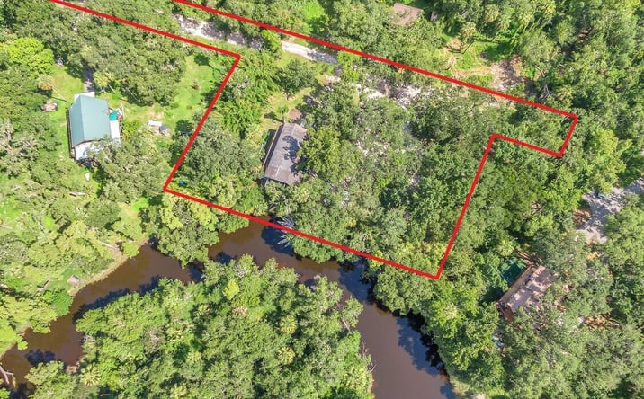 Pictures of Hospitality, Mixed Use, Special Purpose property located at 4572 Alafia Canoe Trl, Valrico, FL 33596 for sales - image #1