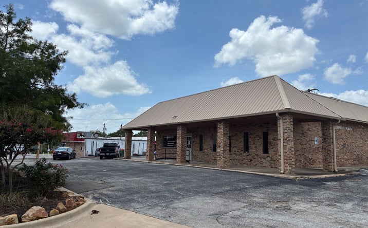 Pictures of Office property located at 1803 Greenfield Plaza, Bryan, TX 77802 for sales - image #1