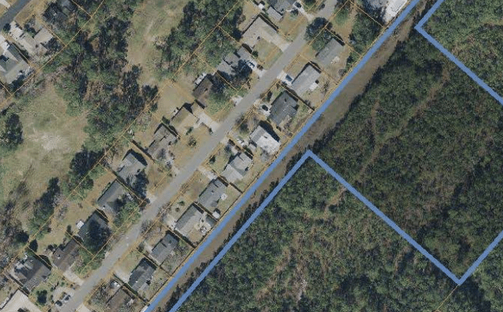 Pictures of Land property located at TBD N/W Side of Hwy 17 Business (Back Part), Surfside Beach, SC 29575 for sales - image #1