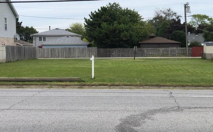 Pictures of Land, Office property located at 8545 Roberts Road, Justice, IL 60458 for sales - image #1