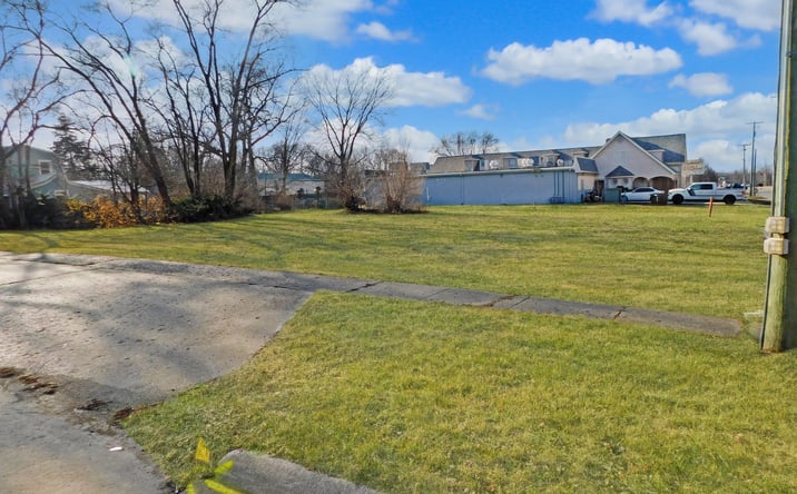 Pictures of Land property located at 10458 Main Street, Roscoe, IL 61073 for sales - image #1