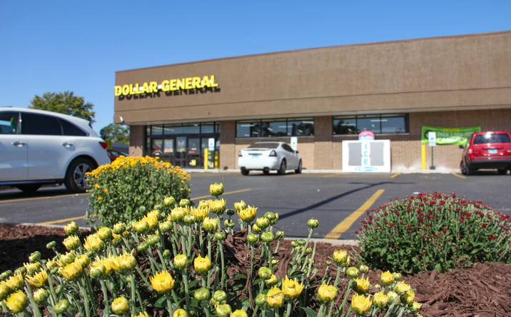 Pictures of Retail property located at 626 River Oaks Drive, Calumet City, IL 60409 for sales - image #1