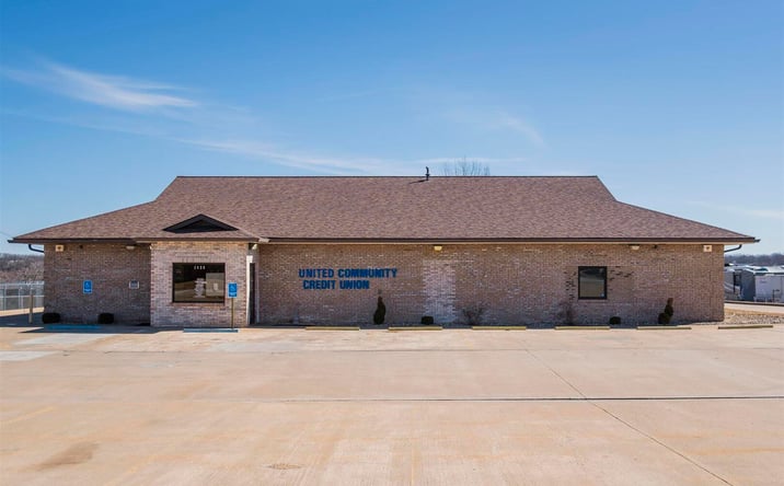 Pictures of Office, Land property located at 1426 N 26th Street, Quincy, IL 62301 for sales - image #1