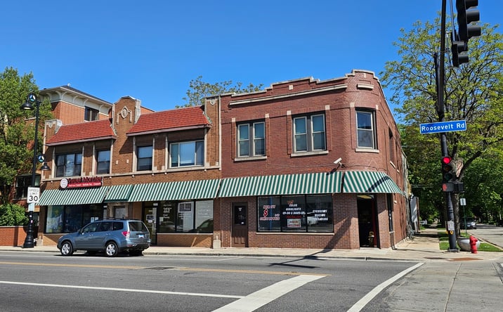 Pictures of Mixed Use, Retail property located at 6600-04 W Roosevelt Road W, Oak Park, IL 60304 for sales - image #1