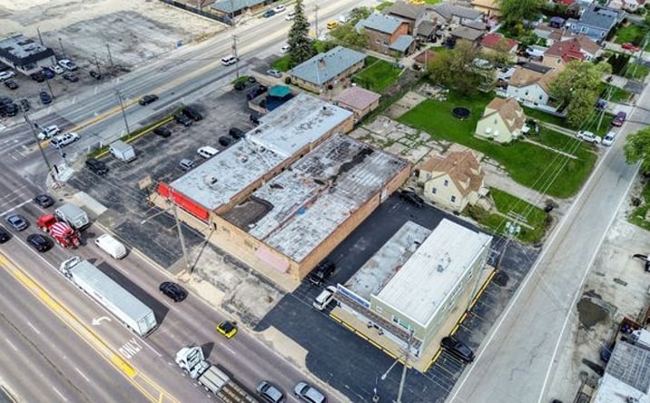 Pictures of Retail property located at 2345 N Mannheim Road, Leyden Township, IL 60164 for sales - image #1
