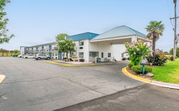 Pictures of Hospitality property located at 962 Riverview Rd, Rock Hill, SC 29730 for sales - image #1