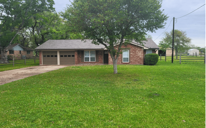 image of property at 907 CLIFFORD ST Alvin TX 77511