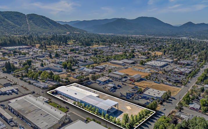 Pictures of Industrial property located at 1990 NW Washington, Grants Pass, OR 97526 for sales - image #1