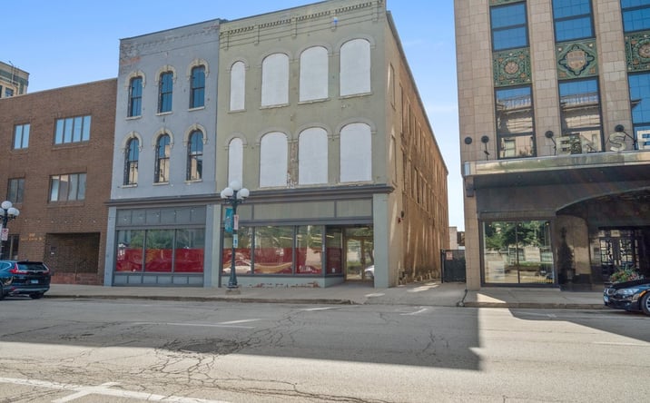 Pictures of Mixed Use property located at 208-210 N Center Street, Bloomington, IL 61701 for sales - image #1