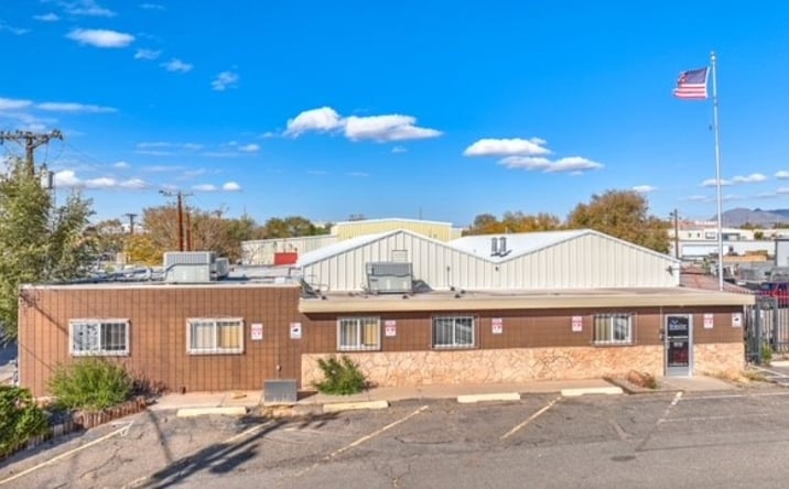 Pictures of Office, Industrial, Mixed Use, Land property located at 2121 Menaul Blvd NE, Albuquerque, NM 87107 for sales - image #1