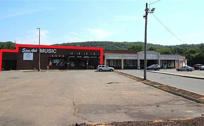 Pictures of Retail property located at 95 Amity Road, New Haven, CT 06515 for sales - image #1