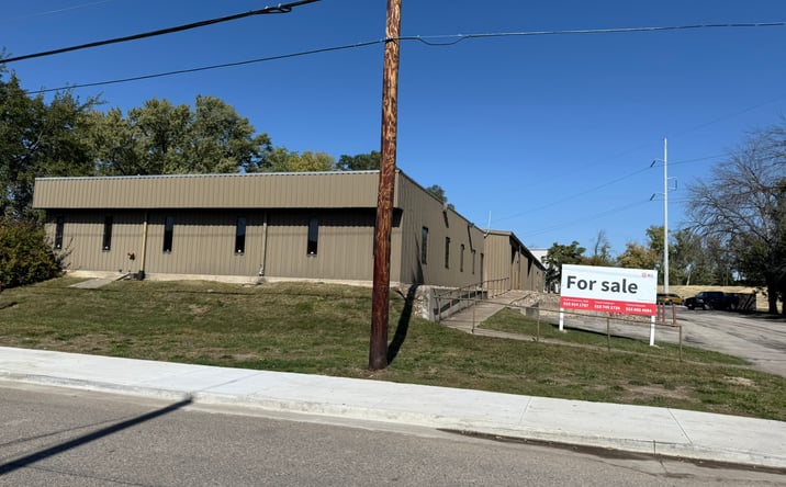Pictures of Industrial property located at 11 College Ave, Des Moines, IA 50314 for sales - image #1