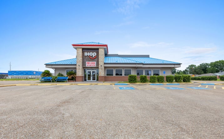 Pictures of Business for Sale property located at 2601 Admiral King, Lake Charles, LA 70615 for sales - image #1