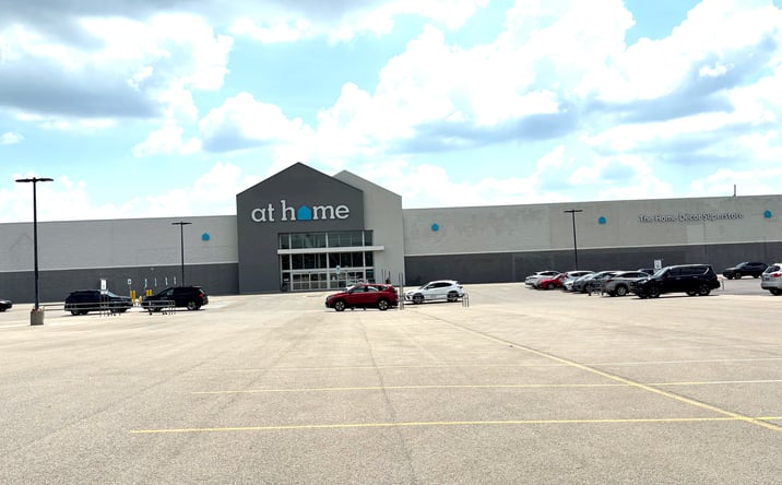 Pictures of Retail property located at 9570 Fields Ertel Rd, Loveland, OH 45140 for sales - image #1