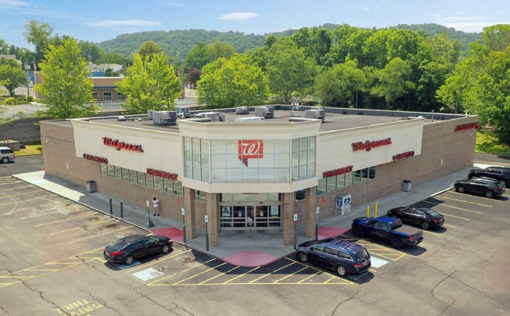 Pictures of Retail property located at 2412 W State St, Bristol, TN 37620 for sales - image #1