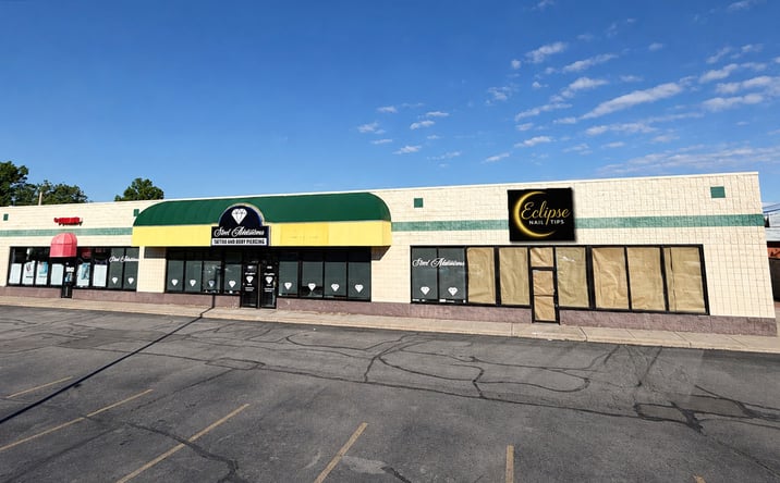 Pictures of Retail property located at 4735 Monroe Street, Toledo, OH 43623 for sales - image #1