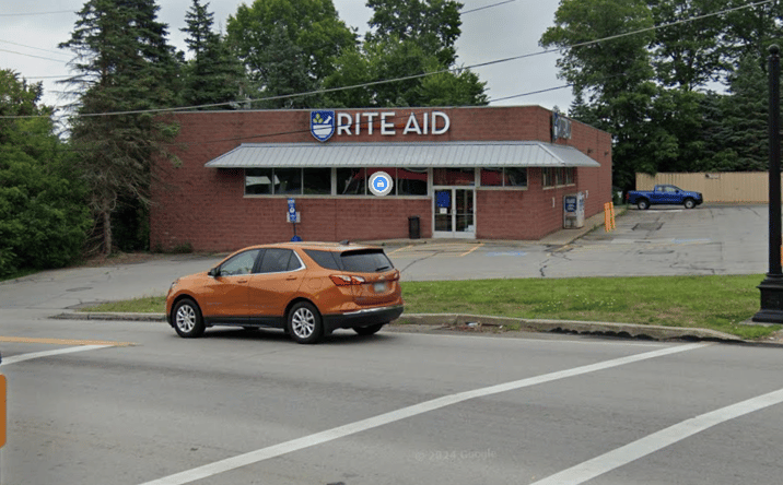 Pictures of Retail property located at 100 Franklin Street, Mercer, PA 16137 for sales - image #1