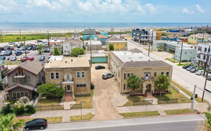 Pictures of Multifamily property located at 725 Broadway Avenue J, Galveston, TX 77550 for sales - image #1
