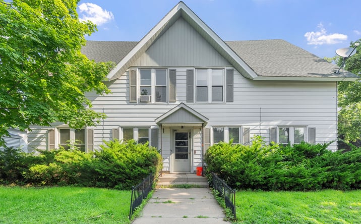 Pictures of Multifamily property located at 1704 Jefferson St NE, Minneapolis, MN 55413 for sales - image #1