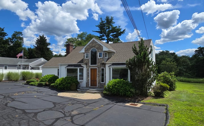 Pictures of Office property located at 41 Oakland Rd, South Windsor, CT 06074 for sales - image #1