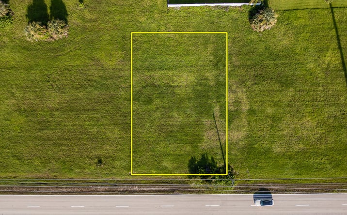 Pictures of Land property located at 824 El Dorado Blvd N, Cape Coral, FL 33993 for sales - image #1