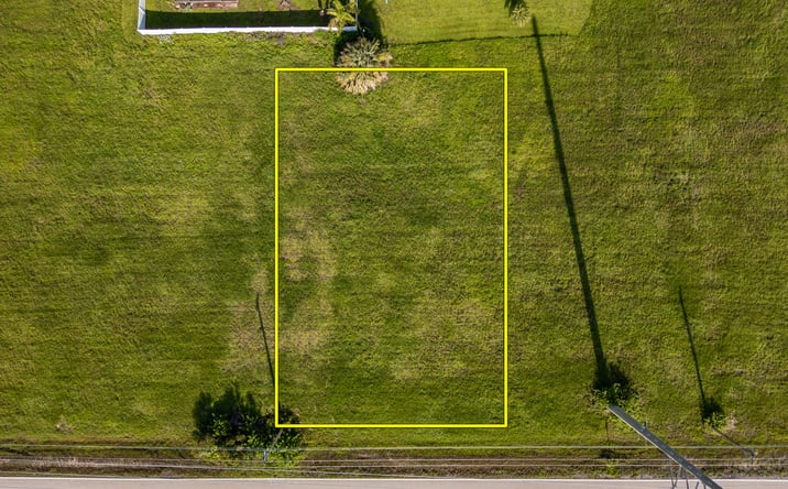 Pictures of Land property located at 828 El Dorado Blvd N, Cape Coral, FL 33993 for sales - image #1