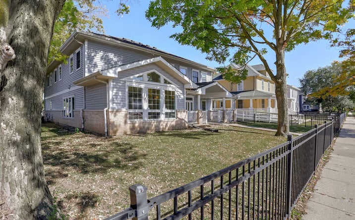 Pictures of Mixed Use, Senior Living property located at 504 E Church St, Champaign, IL 61820 for sales - image #1