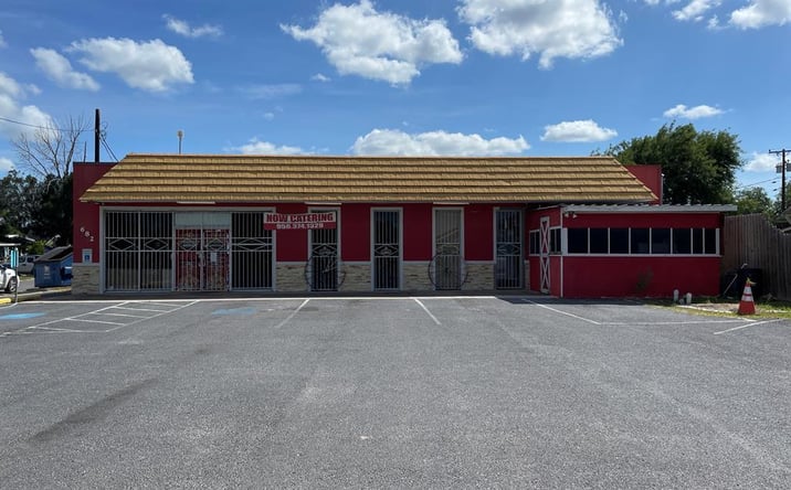 Pictures of Retail property located at 682 E Stenger St., San Benito, TX 78586 for sales - image #1