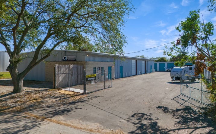 Pictures of Industrial property located at 3945 Sawyer Rd, Sarasota, FL 34233 for sales - image #1