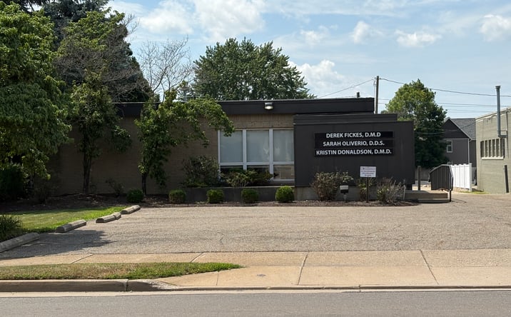 Pictures of Office property located at 309 S Chapel St, Louisville, OH 44641 for sales - image #1