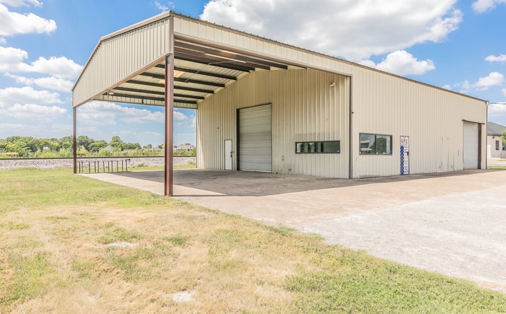 Pictures of Industrial, Mixed Use property located at 307 TX-342, Red Oak, TX 75154 for sales - image #1