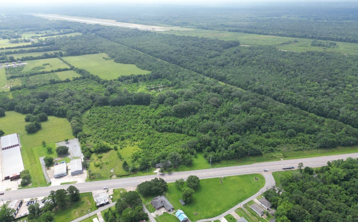 Pictures of Land property located at 3190 LA-19, Zachary, LA 70791 for sales - image #1